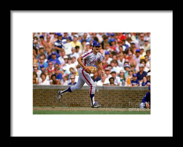 1980-1989 Framed Print featuring the photograph Keith Hernandez #5 by Ron Vesely