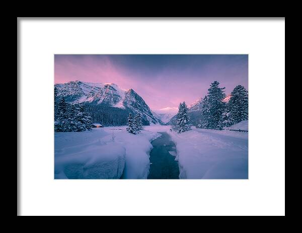 Winter Framed Print featuring the photograph A winter sunrise at Lake Louise by Henry w Liu