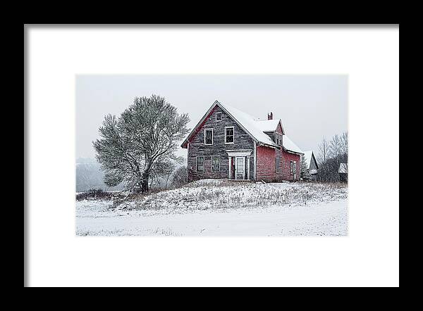 Abandoned Farmhouse Framed Print featuring the photograph Abandoned Farmhouse by Marty Saccone