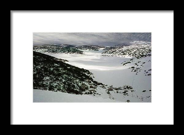 Landscape Framed Print featuring the photograph Alpine Vista by Frank Lee
