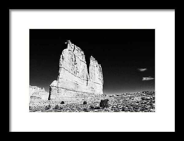 Black And White Framed Print featuring the photograph Arches 14156 BW by Rick Perkins
