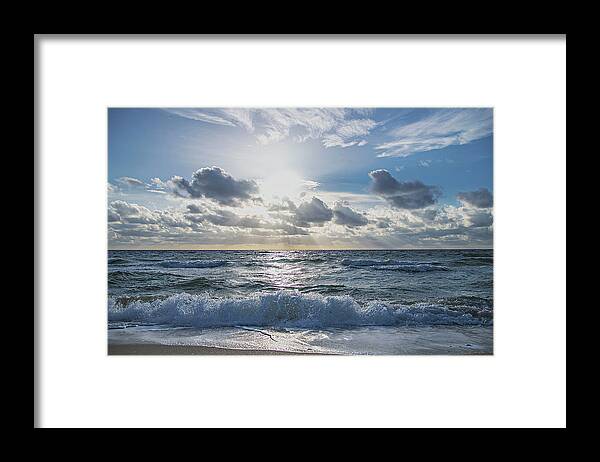 4946 Framed Print featuring the photograph Beach View by FineArtRoyal Joshua Mimbs