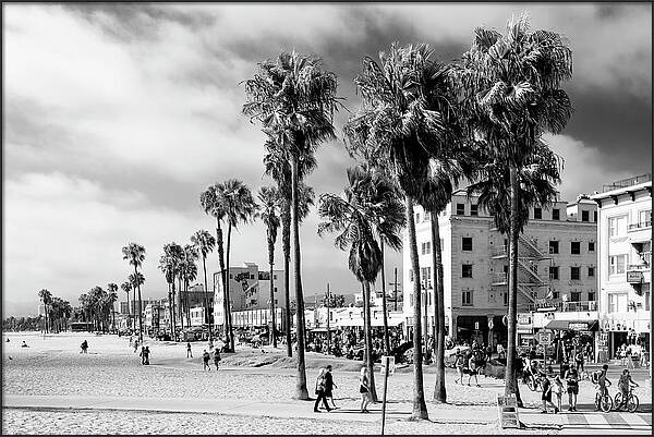 Black California Series - Venice on the Beach by Philippe HUGONNARD