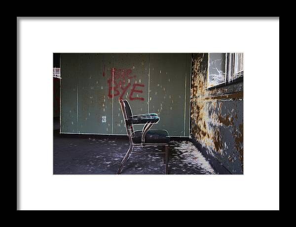 Richard Reeve Framed Print featuring the photograph Bye Bye by Richard Reeve