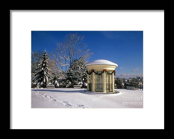Christmas Framed Print featuring the photograph Camden in Winter by Kevin Shields