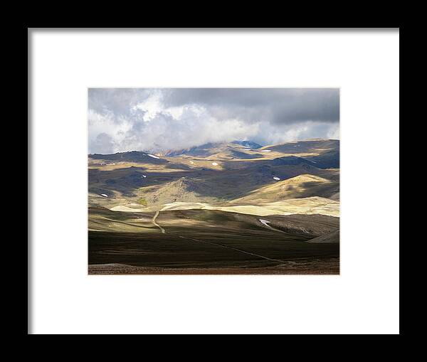 White Mountains Framed Print featuring the photograph Enroute to the Locked Gate by Joe Schofield