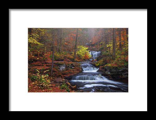 Romance Framed Print featuring the photograph Fall Romance by Darren White