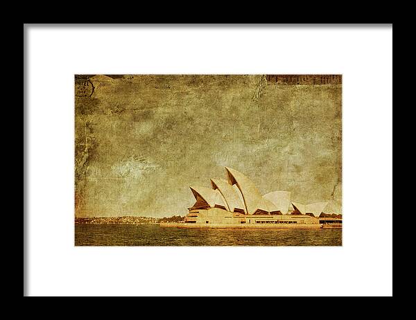 Sydney Framed Print featuring the photograph Guided Tour by Andrew Paranavitana