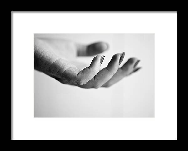 People Framed Print featuring the photograph Hand by Brunella Pastore fotografie