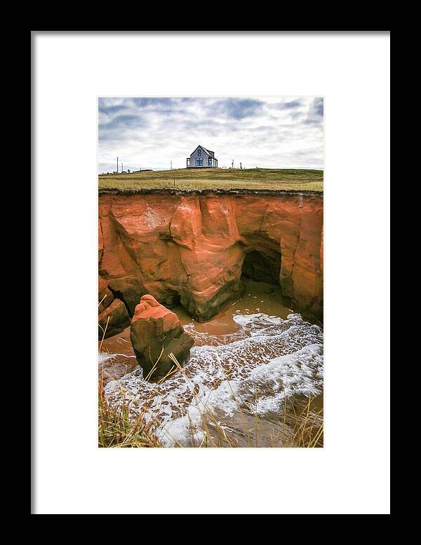 Iles De La Madeleine Framed Print featuring the photograph House on the Cliff by Makiko Ishihara