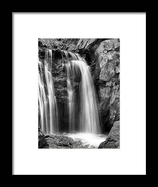Cascading Framed Print featuring the photograph Kilgore Falls I by Charles Floyd