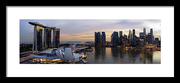 Panorama Framed Print featuring the photograph Marina Bay Singapore by Sonny Ryse