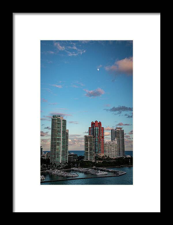 Miami Framed Print featuring the photograph Moonrise Over Miami by Robert J Wagner