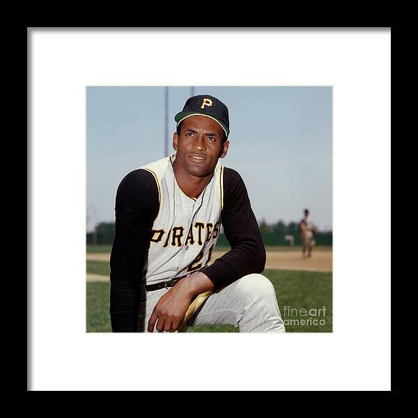 National League Baseball Framed Print featuring the photograph Roberto Clemente by Louis Requena