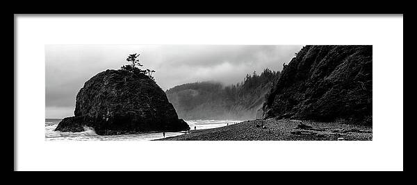 Short Beach Framed Print featuring the photograph Short Beach Black and White Panorama by Christopher Johnson