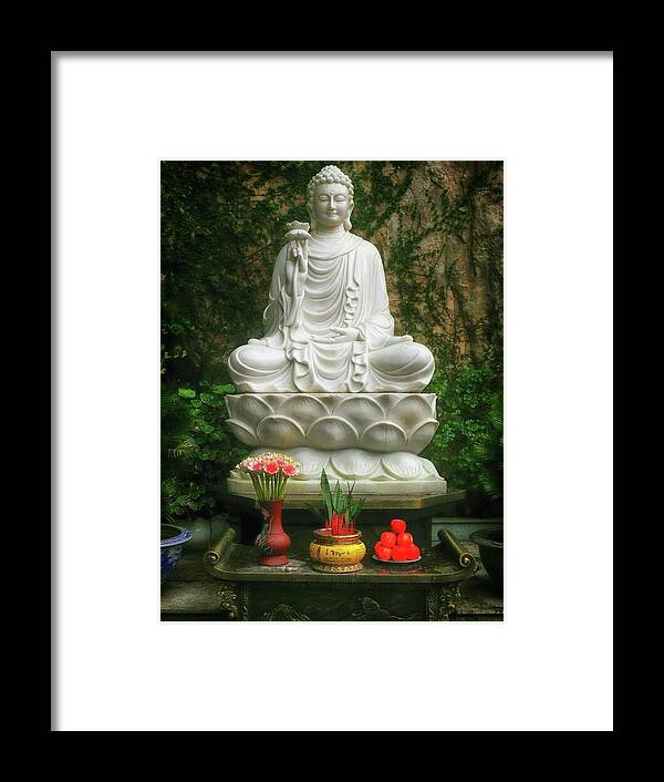 Buddha Framed Print featuring the photograph Sitting Buddha Statue by Robert Bociaga