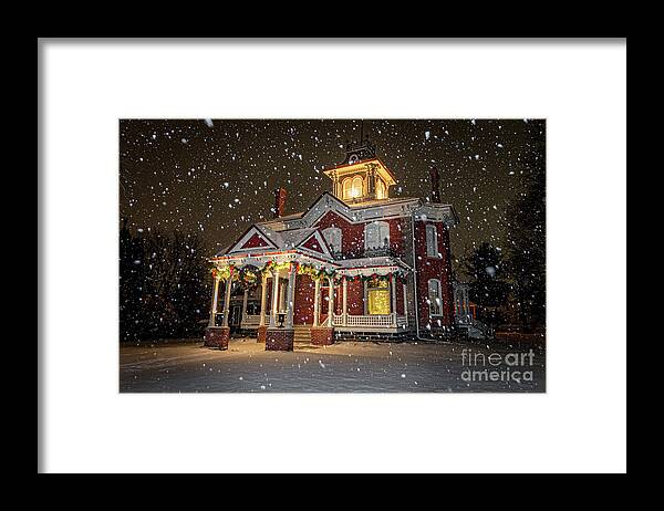 Mansion Framed Print featuring the photograph 'Sno Problem at the Mansion by Amfmgirl Photography