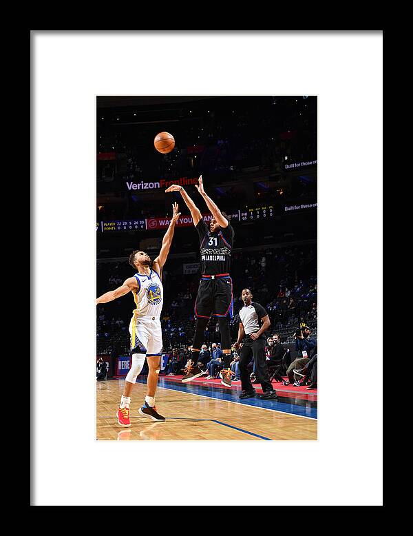 Seth Curry Framed Print featuring the photograph Stephen Curry and Seth Curry by Jesse D. Garrabrant