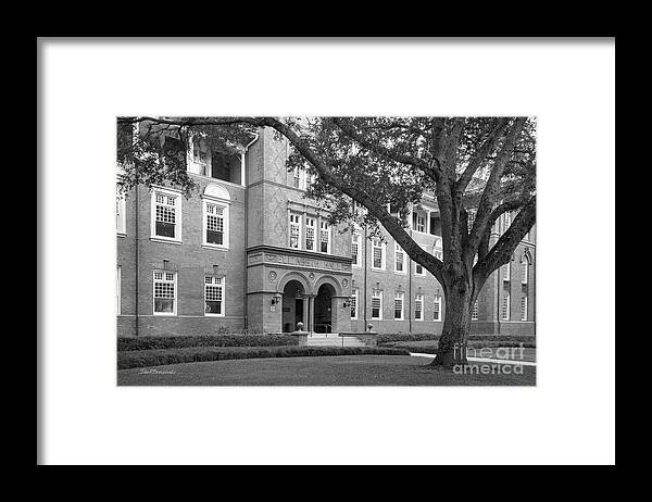 Stetson University Framed Print featuring the photograph Stetson University Elizabeth Hall by University Icons