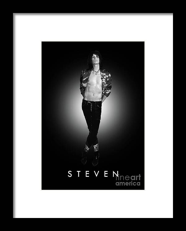 Steven Tyler Framed Print featuring the digital art Steven Tyler by Bo Kev