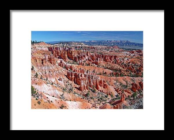 Bryce Canyon National Park Framed Print featuring the photograph Sunset Point Overlook by Suzanne Stout