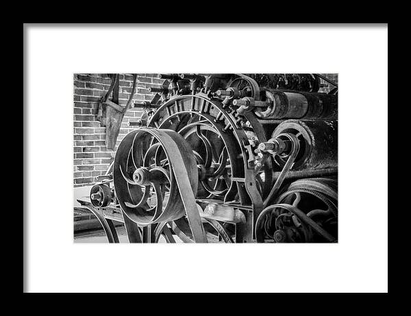 2017 Framed Print featuring the photograph The Beauty is in the Details by Gerri Bigler