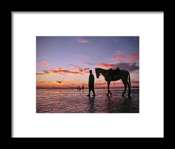 Horse Framed Print featuring the photograph The dusky shadows by Bashir Osman's Photography