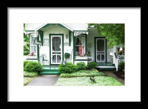 Bay View Framed Print featuring the photograph The Parsons House With Radiance by Robert Carter