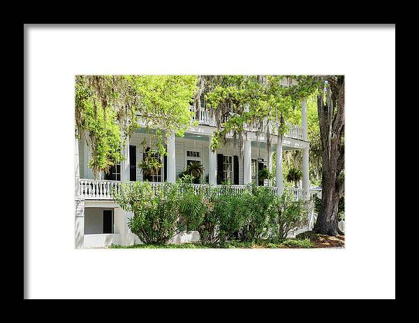 1009 Craven St Framed Print featuring the photograph The Rhett House, Beaufort, South Carolina by Dawna Moore Photography