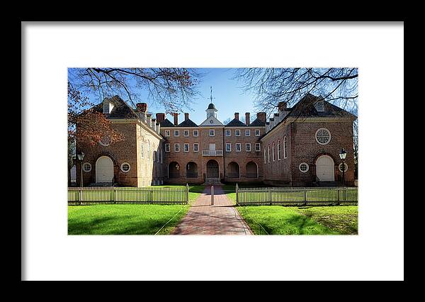 Wren Building Framed Print featuring the photograph The Wren Building Courtyard - Williamsburg, Virginia by Susan Rissi Tregoning
