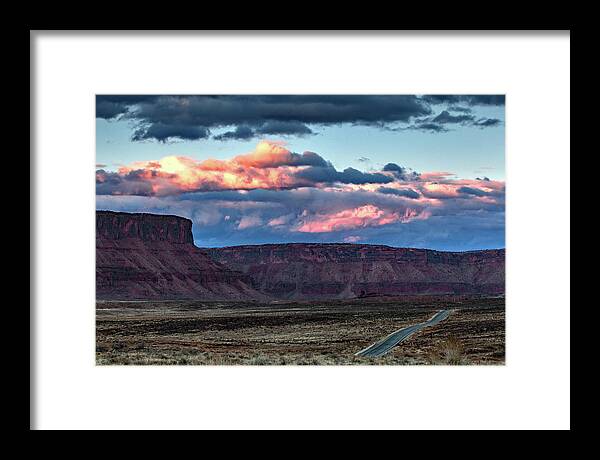 Sunset Framed Print featuring the photograph Utah 1241 by Rick Perkins