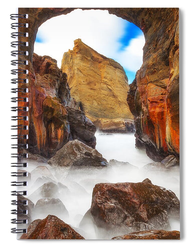 Oregon Spiral Notebook featuring the photograph Keyhole #1 by Darren White
