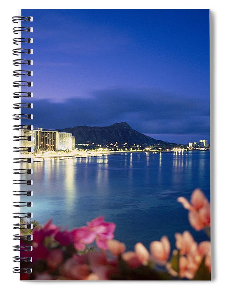 16-csm0322 Spiral Notebook featuring the photograph Waikiki Twilight by Tomas del Amo - Printscapes