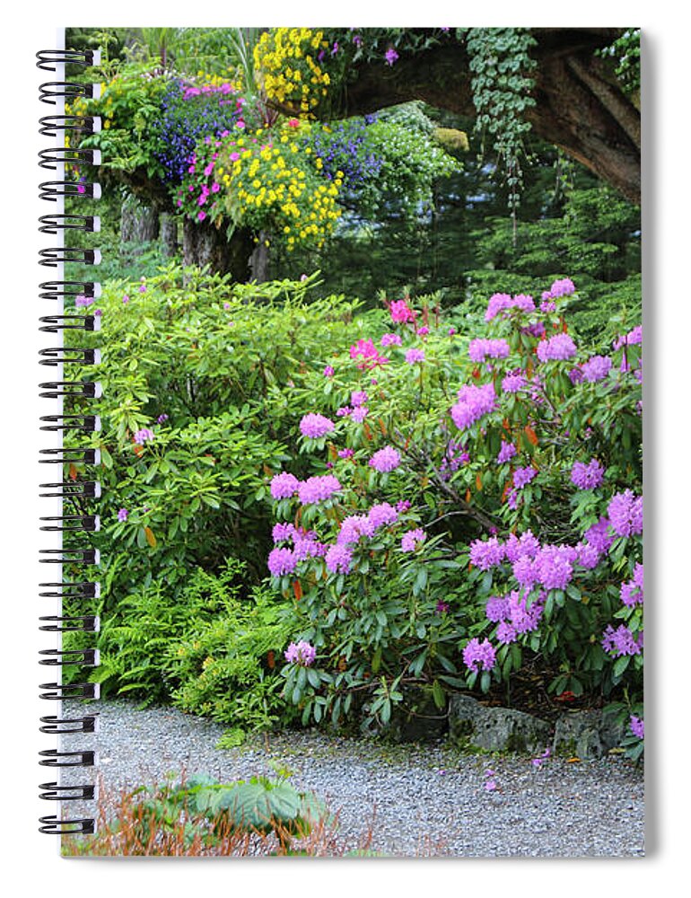  Spiral Notebook featuring the photograph Alaska_00013 by Perry Faciana
