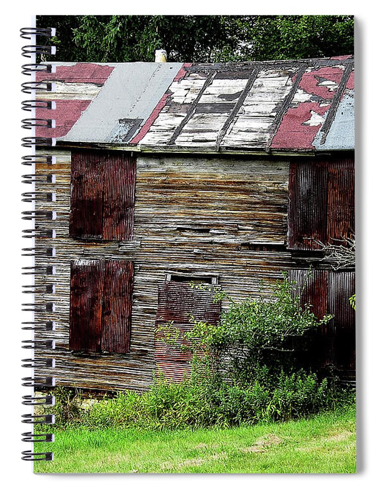 Abandoned Buildings Spiral Notebook featuring the photograph Nobody's Home by Linda Stern