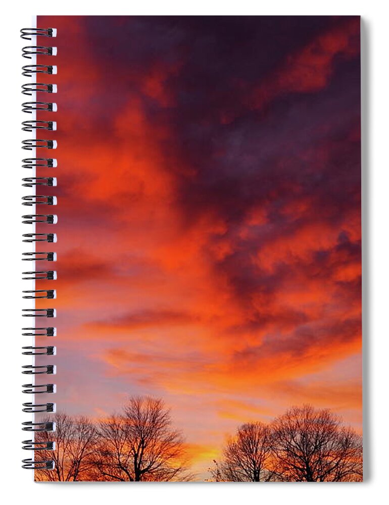 Sunset Spiral Notebook featuring the photograph Virginia Sunset by Tannis Baldwin