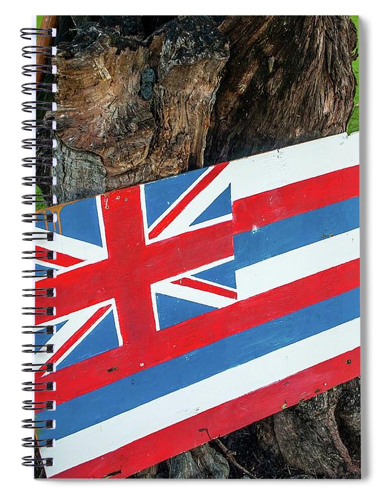 Kauai Spiral Notebook featuring the photograph HI State Flag by Doug Davidson