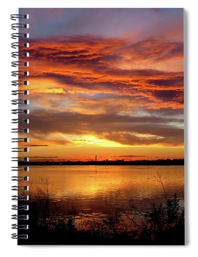 Sunset Spiral Notebook featuring the photograph Sunset on the Delaware No. One by Linda Stern