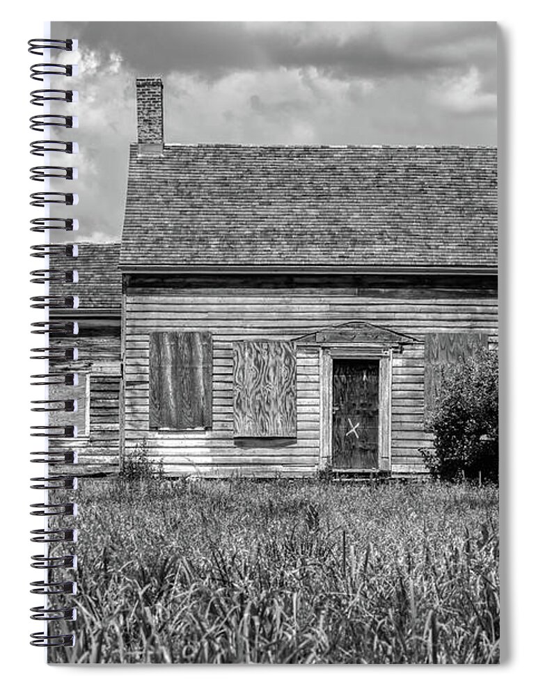 Farm House Spiral Notebook featuring the photograph Abandon Farm Home of New Jersey by David Letts