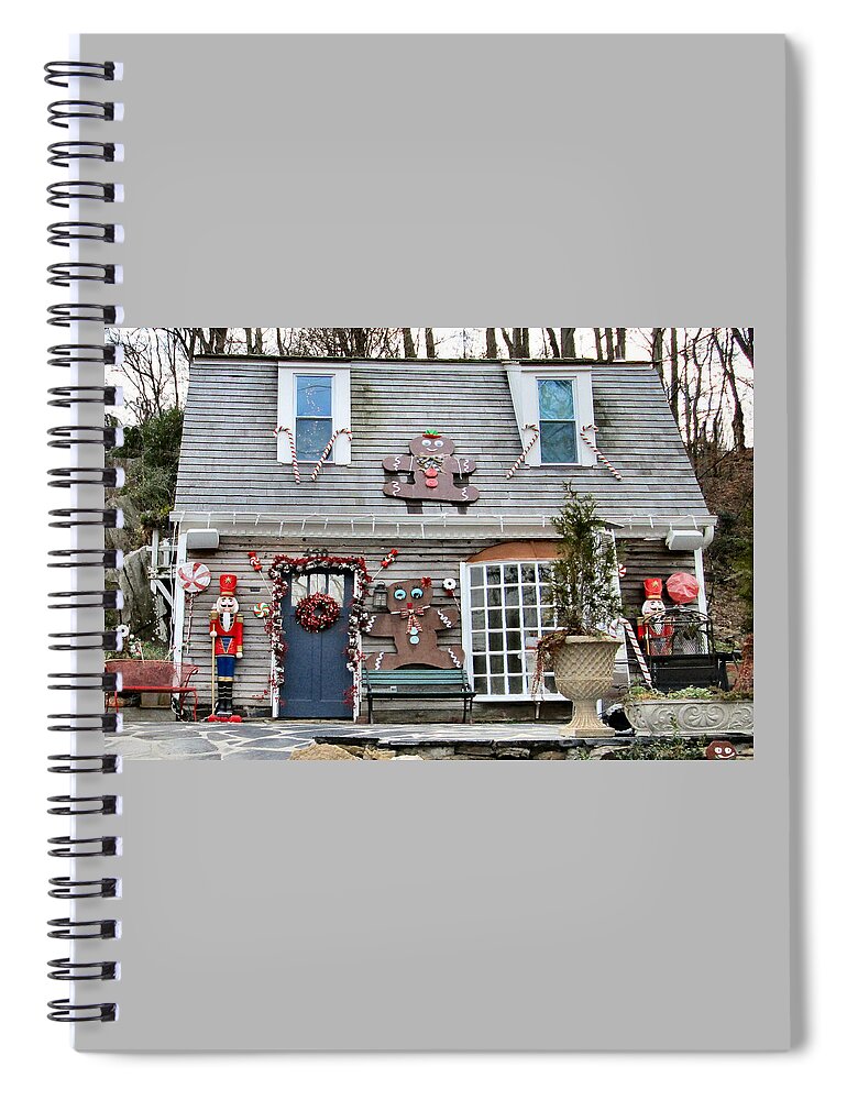 Cottage Spiral Notebook featuring the photograph Cottage Life 15 by Lin Grosvenor