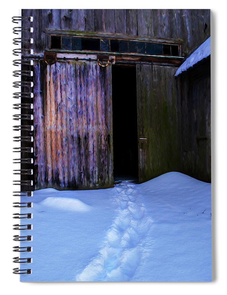 Momentos Spiral Notebook featuring the photograph Quiet Footfalls by Wayne King