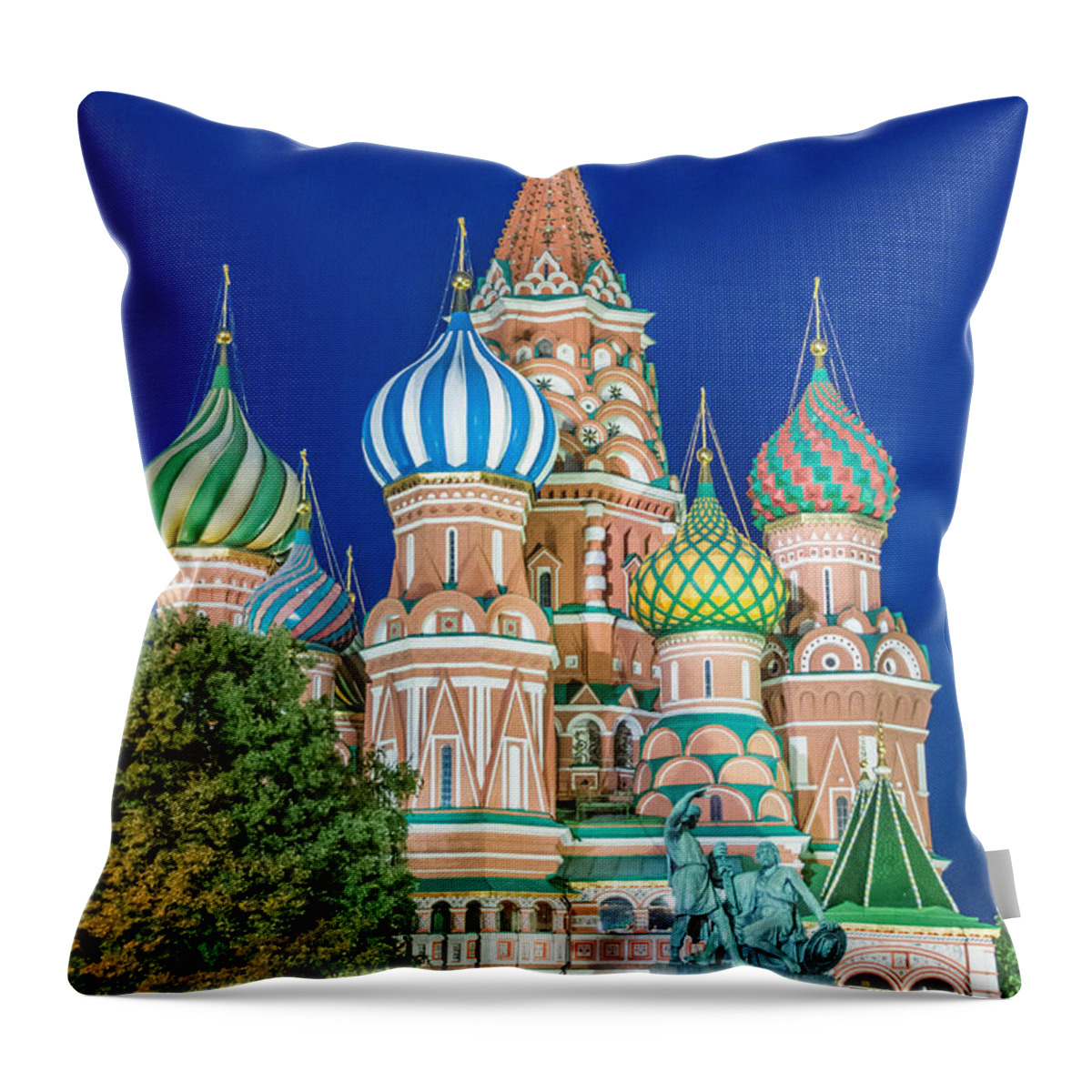 St. Basil Throw Pillow featuring the photograph Glory of Russia #1 by Andrew Matwijec