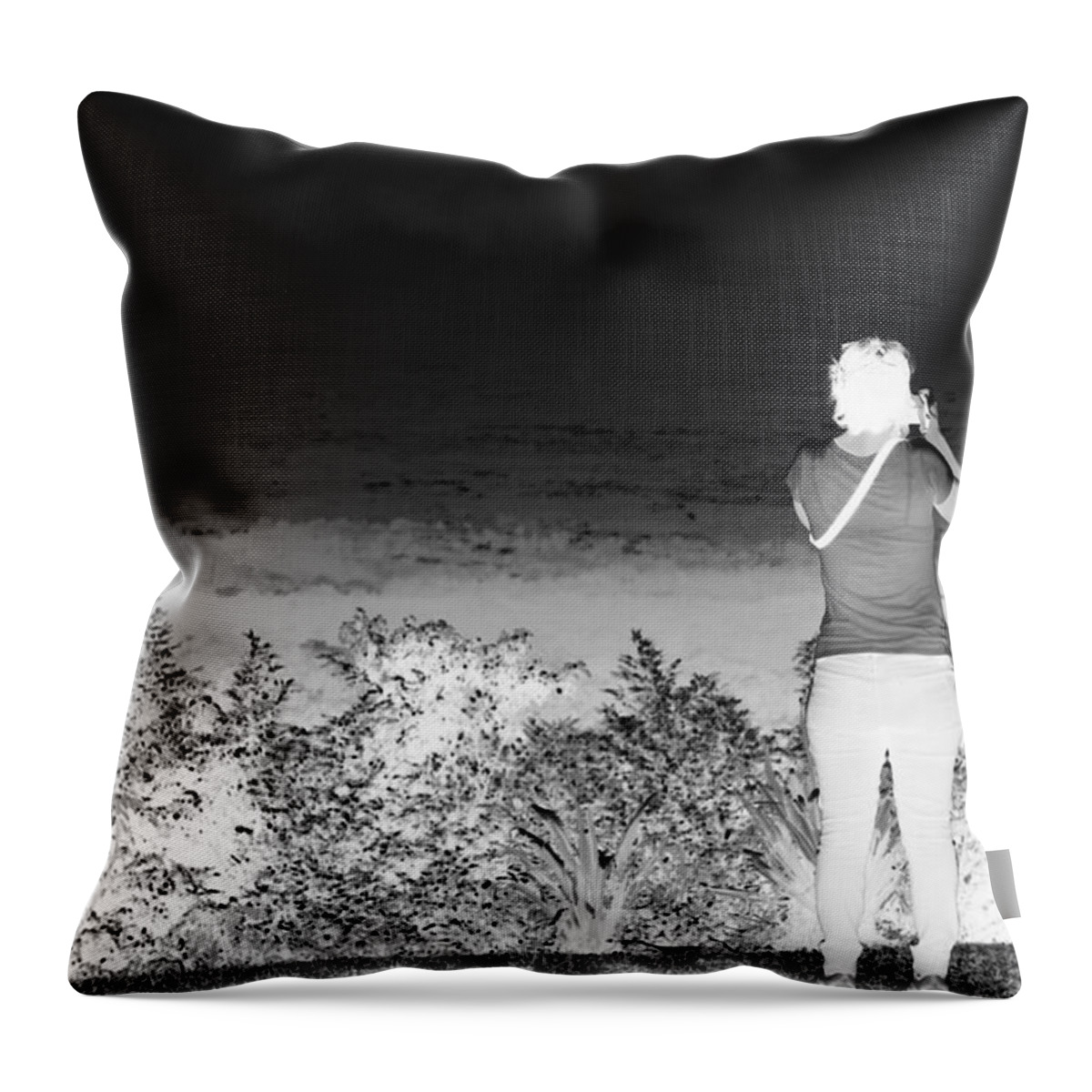 Road Throw Pillow featuring the photograph Paisaje #1 by Rebeca Segura