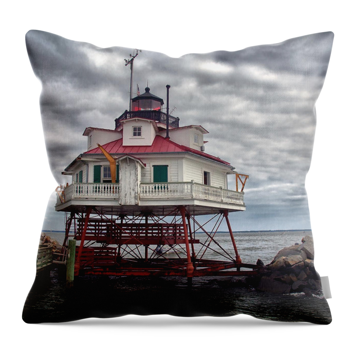 Maryland Throw Pillow featuring the photograph Thomas Point Lighthouse #2 by Robert Fawcett