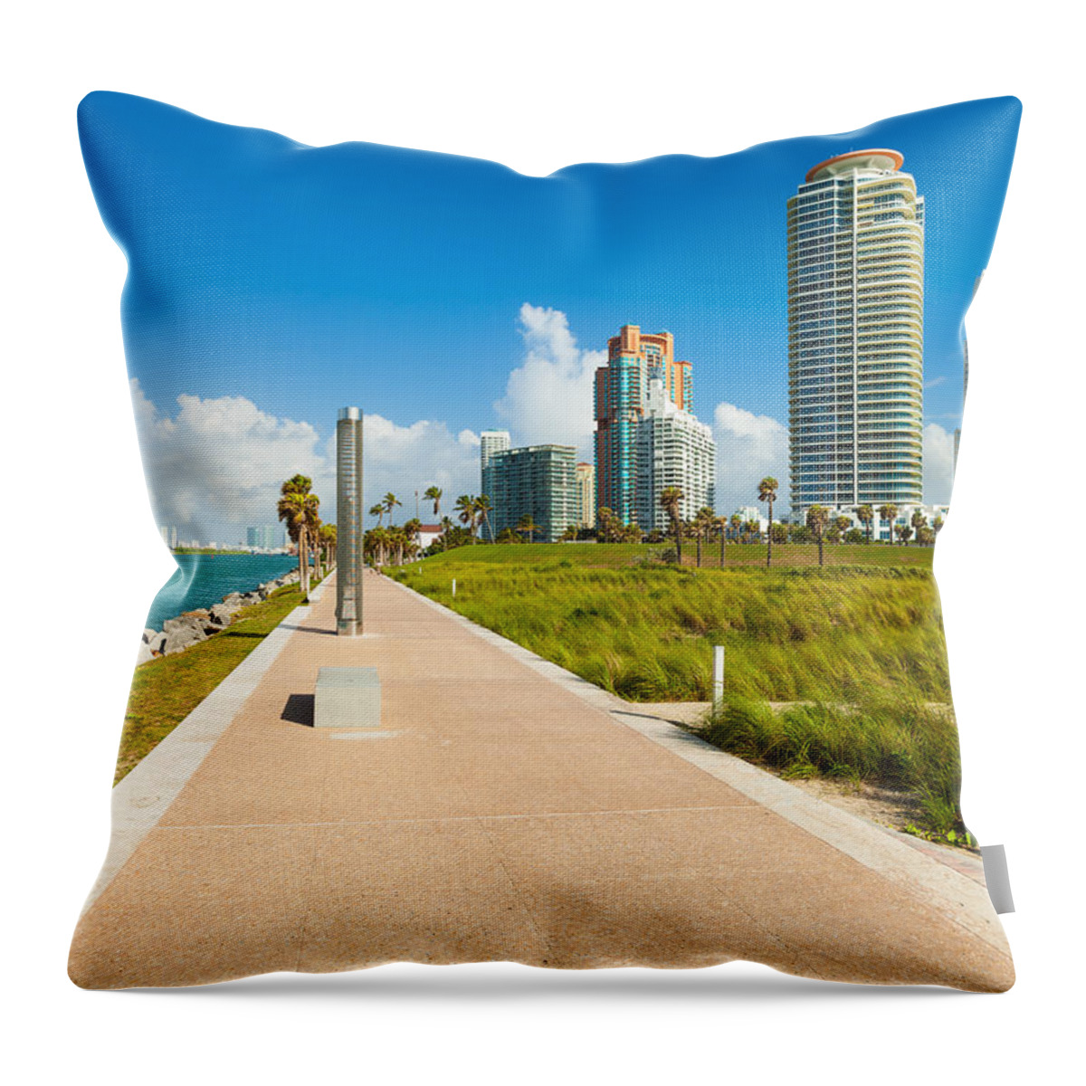 Architecture Throw Pillow featuring the photograph Miami Beach #29 by Raul Rodriguez