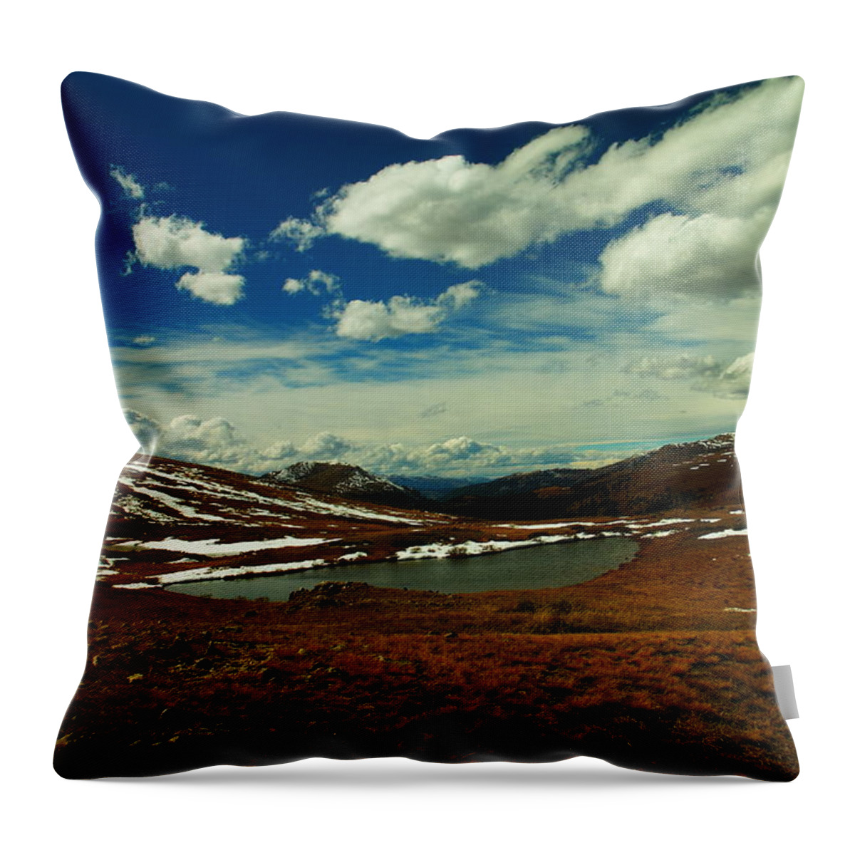 Lake Throw Pillow featuring the photograph Alpine lake by Jeff Swan