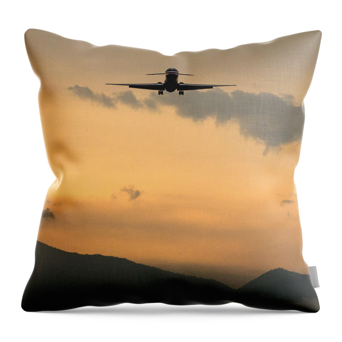 Md-80 Throw Pillow featuring the photograph American Airlines Approach by John Daly