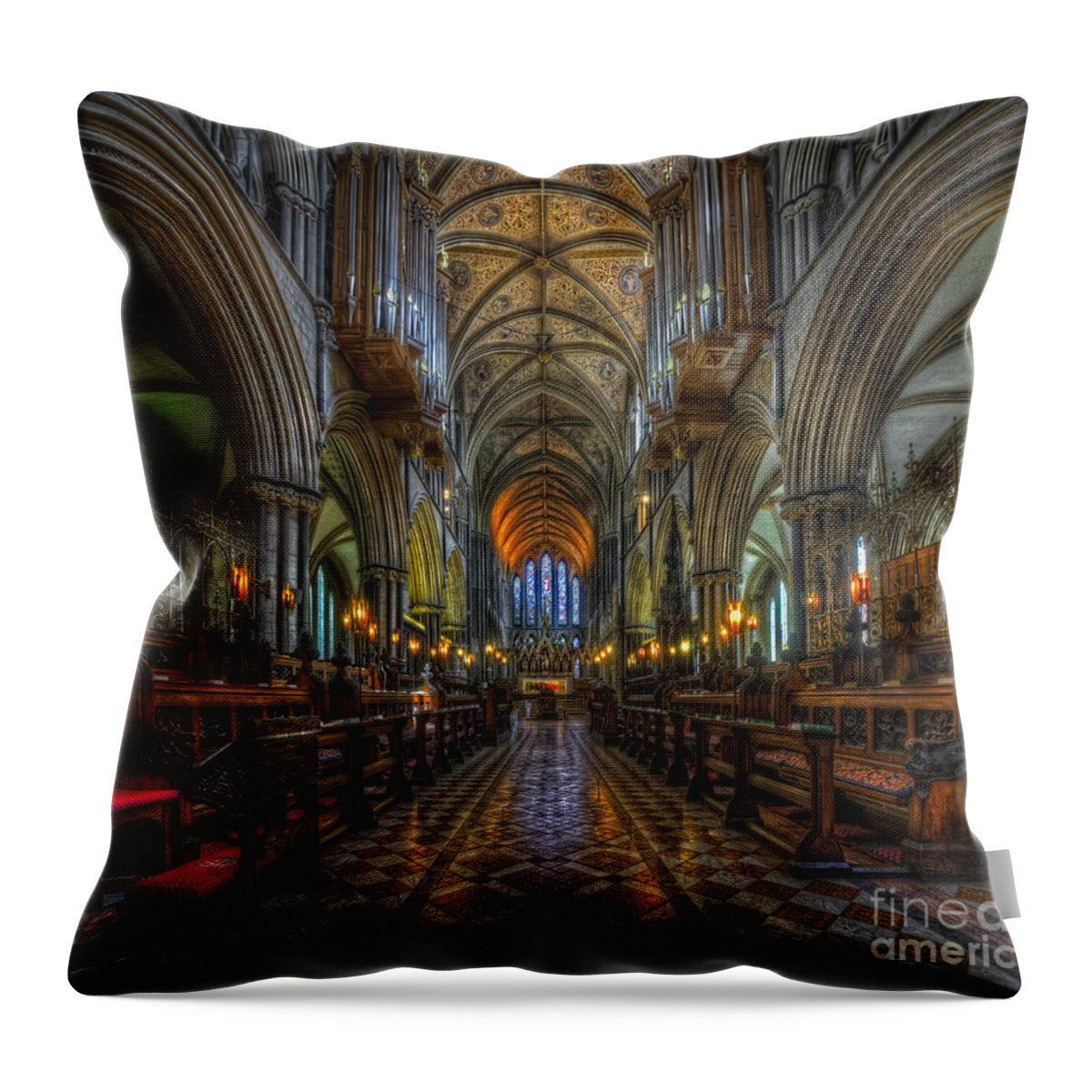 Yhunsuarez Throw Pillow featuring the photograph Cathedral Choir by Yhun Suarez