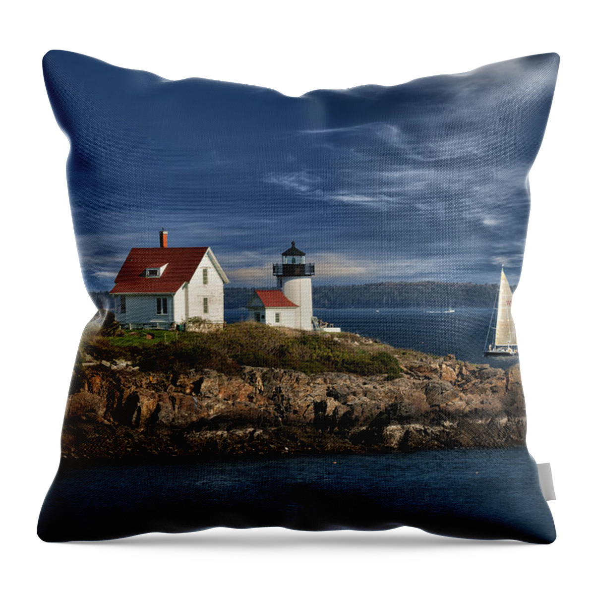 Curtis Island Throw Pillow featuring the photograph Curtis Island Lighthouse Maine IMG 5988 by Greg Kluempers