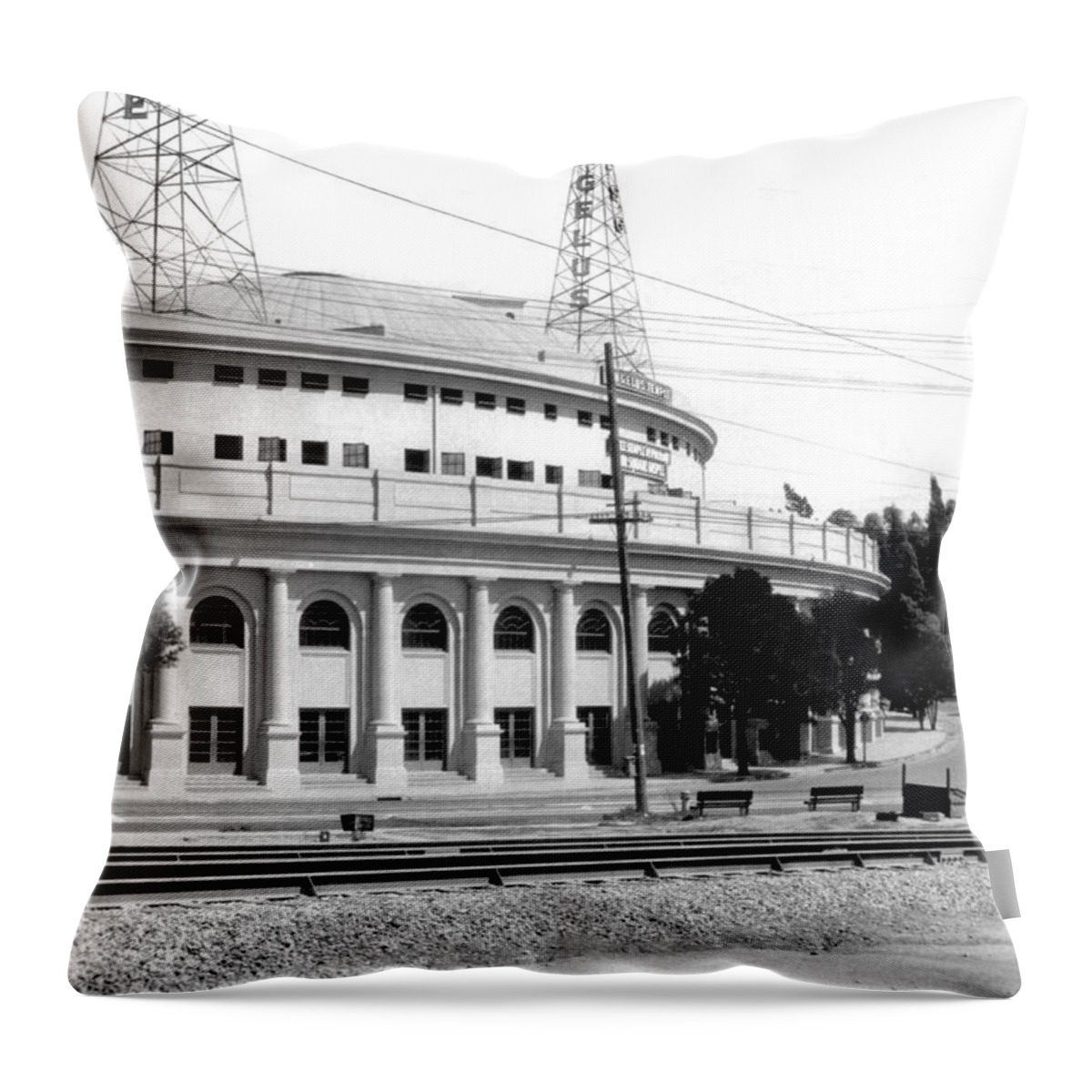 1927 Throw Pillow featuring the photograph Foursquare Gospel Church In LA by Underwood Archives